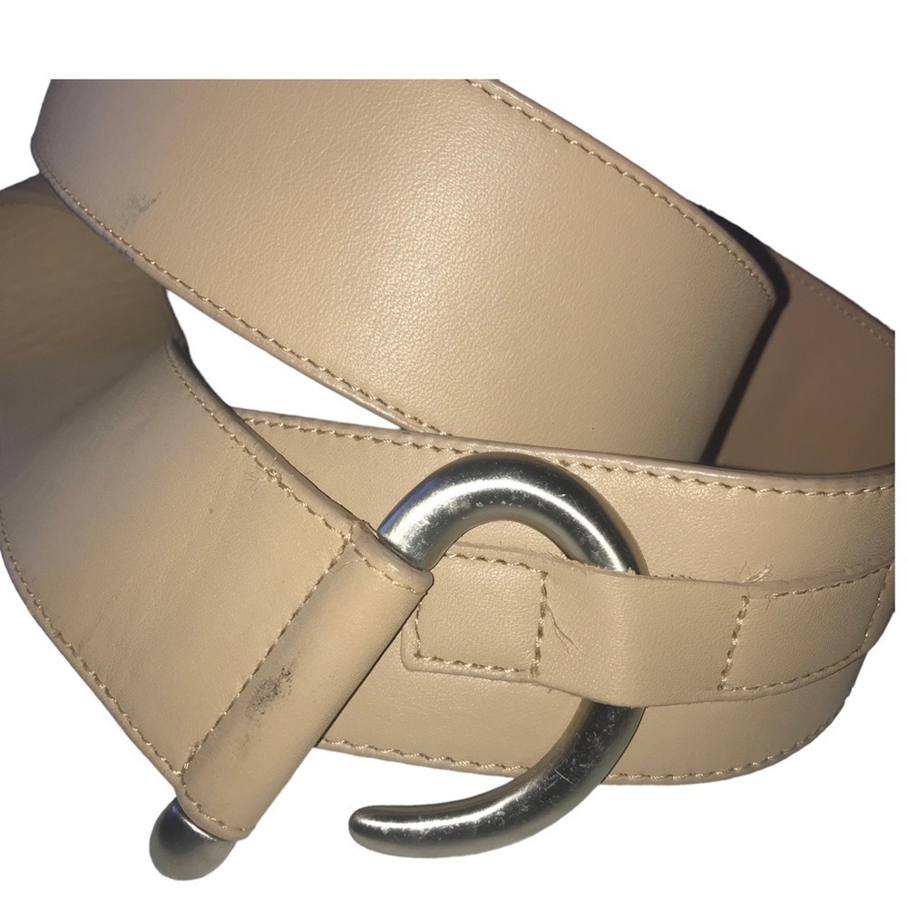 J Jill Leather Waist Belt  Woman’s Accessories Tan Hook Buckle One Size - Picture 2 of 7
